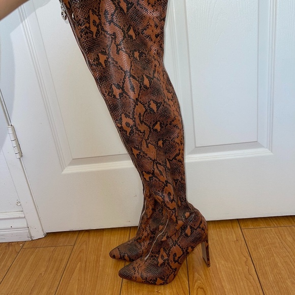Brown Snake Front Zip Up Thigh High Boots Thigh High Vegan Size 8 - Picture 10 of 10
